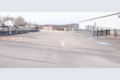 550 W George St, Carmichaels-Cumberland, PA 15320 - Photo 6