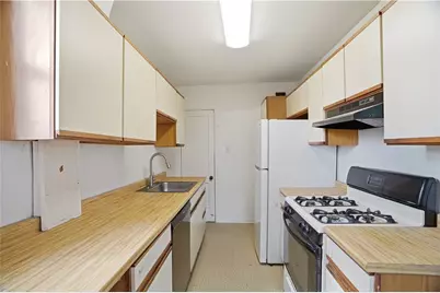 3147 Beechwood Boulevard, Pittsburgh, PA 15217 - Photo 10