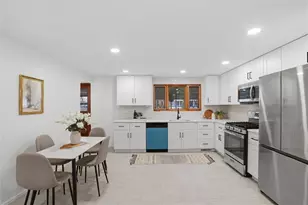 3464 Pleasantvue Dr, Pittsburgh, PA 15227 - Photo 6