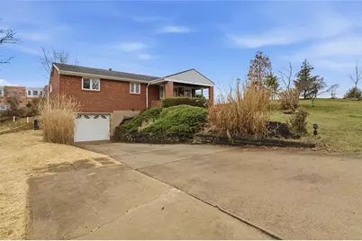 3464 Pleasantvue Dr, Pittsburgh, PA 15227 - Photo 2