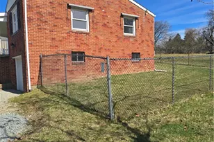 1681 Robbins Station Rd, North Huntingdon, PA 15642 - Photo 6