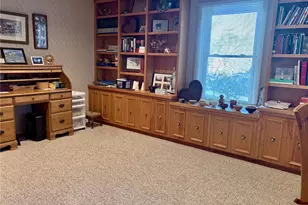 132 Penhurst Dr, Wilkins Township, PA 15235 - Photo 22