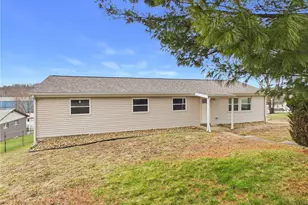 909 1st St, Menallen Township, PA 15468 - Photo 2