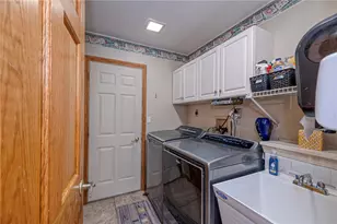 53 Hobbitt Ln, Finleyville, PA 15332 - Photo 8