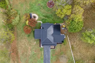 837 Magnolia Ln, Hempfield Township, PA 15639 - Photo 28