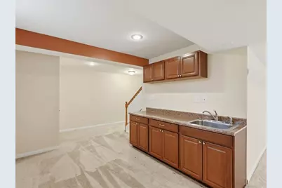 1885 Pioneer Dr, Pittsburgh, PA 15143 - Photo 30