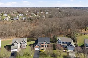 1885 Pioneer Dr, Pittsburgh, PA 15143 - Photo 34