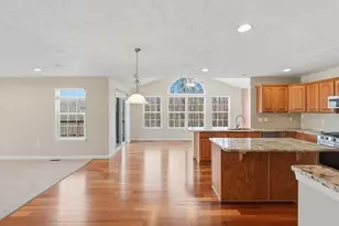 1885 Pioneer Dr, Pittsburgh, PA 15143 - Photo 8