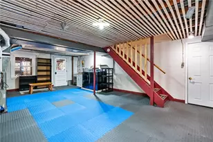 688 Carnival Dr, Pittsburgh, PA 15239 - Photo 22