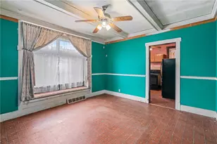 5825 Douglas St, Pittsburgh, PA 15217 - Photo 6