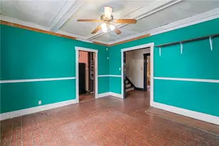 5825 Douglas St, Pittsburgh, PA 15217 - Photo 8