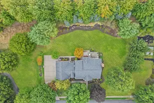 1062 W Grove Ct, Adams Township, PA 15044 - Photo 4