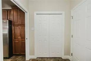 61 Flagstone Dr, White Township, PA 15701 - Photo 12