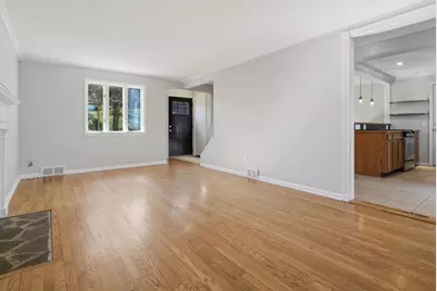 1002 S Greenlawn Dr, Pittsburgh, PA 15216 - Photo 6