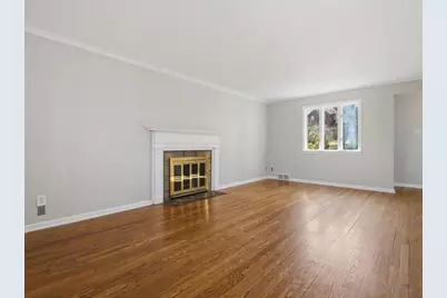 1002 S Greenlawn Dr, Pittsburgh, PA 15216 - Photo 8