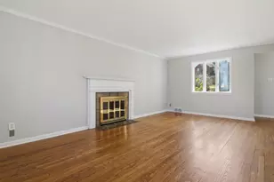 1002 S Greenlawn Dr, Pittsburgh, PA 15216 - Photo 8