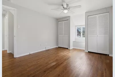 1002 S Greenlawn Dr, Pittsburgh, PA 15216 - Photo 16