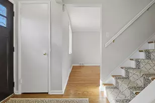 1002 S Greenlawn Dr, Pittsburgh, PA 15216 - Photo 2