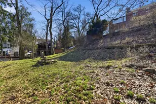 1002 S Greenlawn Dr, Pittsburgh, PA 15216 - Photo 44