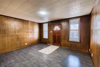 719 Crescent Ave, Ellwood City, PA 16117 - Photo 8