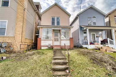 719 Crescent Ave, Ellwood City, PA 16117 - Photo 1