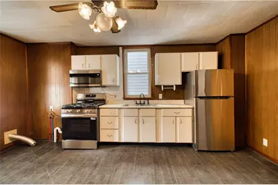 719 Crescent Ave, Ellwood City, PA 16117 - Photo 10