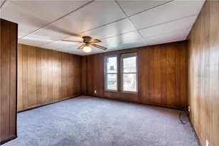 719 Crescent Ave, Ellwood City, PA 16117 - Photo 20