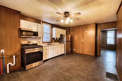 719 Crescent Ave, Ellwood City, PA 16117 - Photo 12