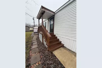 110 Liberty St, Jamestown, PA 16134 - Photo 2