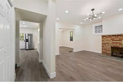 2726 Woodstock, Pittsburgh, PA 15218 - Photo 6