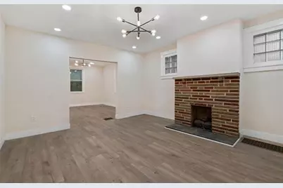 2726 Woodstock, Pittsburgh, PA 15218 - Photo 4