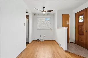 4782 Barone Dr, Pittsburgh, PA 15227 - Photo 6