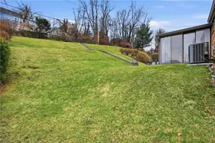 4782 Barone Dr, Pittsburgh, PA 15227 - Photo 28