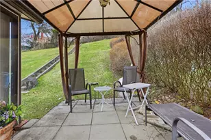 4782 Barone Dr, Pittsburgh, PA 15227 - Photo 32