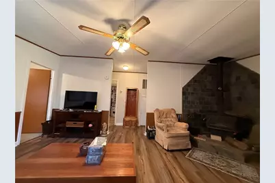 1106 Gary Rd, Middlecreek Township, PA 15557 - Photo 6