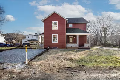 325 Laughlin St, Dawson, PA 15428 - Photo 2