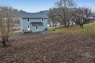 102 Fayette St, North Fayette, PA 15126 - Photo 2