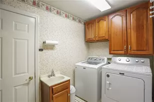 143 Hampshire Dr, Cranberry Township, PA 16066 - Photo 24