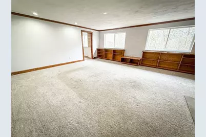 104 Lakewood Dr, Center Township, PA 16001 - Photo 40