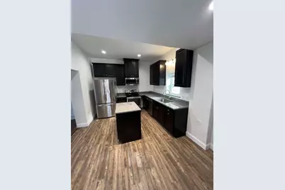 2604 Burham St, Pittsburgh, PA 15203 - Photo 2