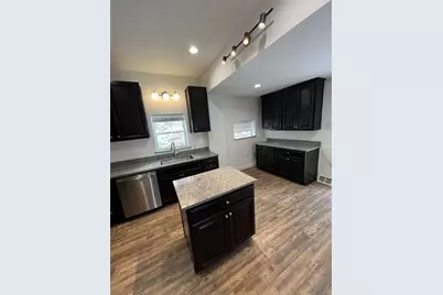 2604 Burham St, Pittsburgh, PA 15203 - Photo 8