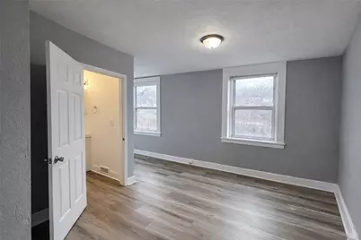 1320 Pioneer Ave, Pittsburgh, PA 15226 - Photo 10