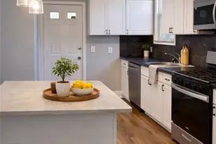 1320 Pioneer Ave, Pittsburgh, PA 15226 - Photo 8