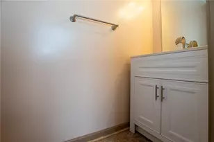 125 Shelbourne Dr, Moon/Crescent Twp, PA 15108 - Photo 10