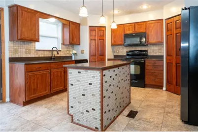 125 Shelbourne Drive, Moon/Crescent Twp, PA 15108 - Photo 16