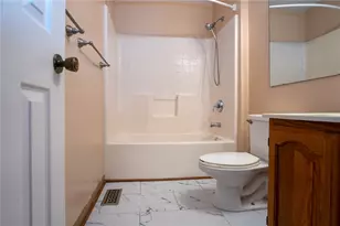 125 Shelbourne Dr, Moon/Crescent Twp, PA 15108 - Photo 22