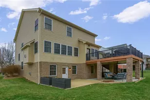 816 Westminster Ln, Cranberry Township, PA 16066 - Photo 4