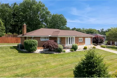 2122 Elizabeth Ct, Murrysville, PA 15632 - Photo 2