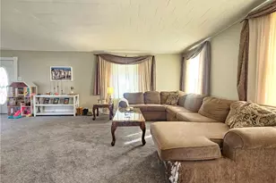 121 North Rd, Franklin Township, PA 16001 - Photo 6