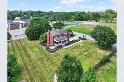 1705 Hassam, Moon/Crescent Twp, PA 15108 - Photo 2